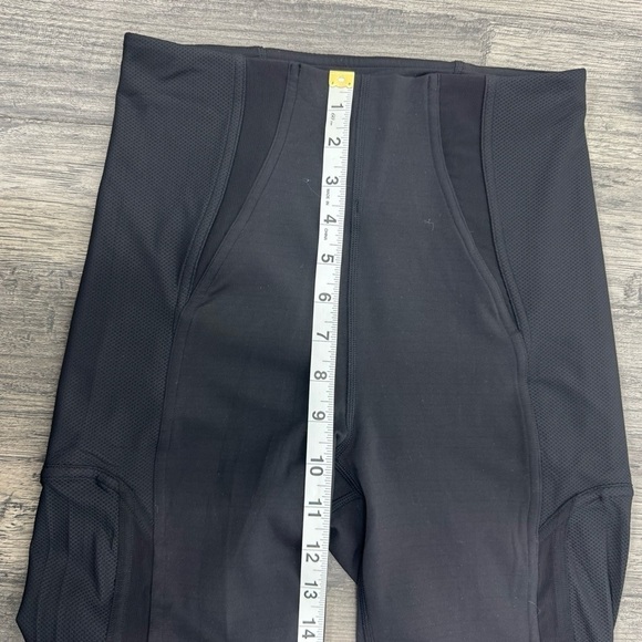 Lululemon Everlux Mesh Super-High-Rise Training Crop Leggings 21" Inseam Black 6 - Picture 10 of 13